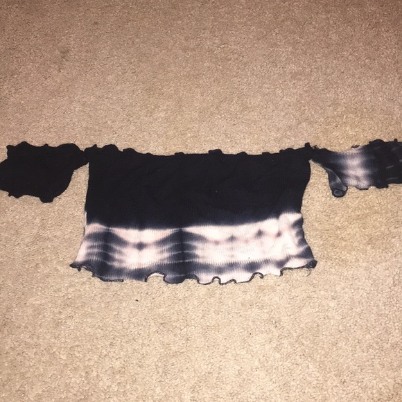 Crop top - Picture 1 of 1